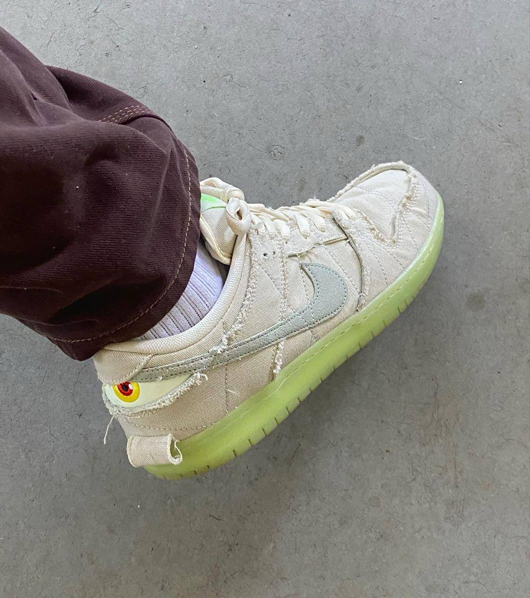 NIKE SB DUNK LOW MUMMY