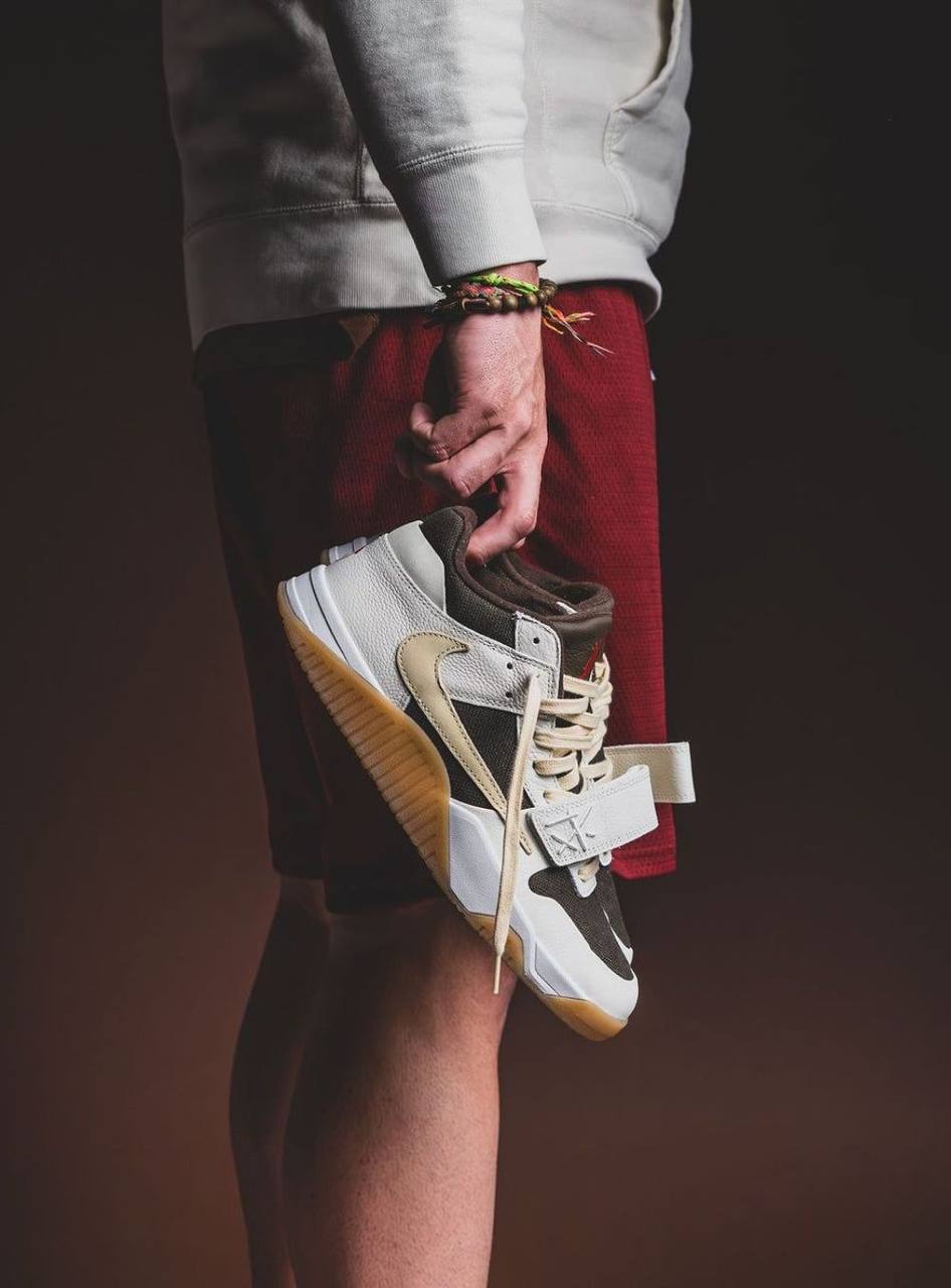 AIR JORDAN JUMPMAN JACK TR TRAVIS SCOTT SAIL