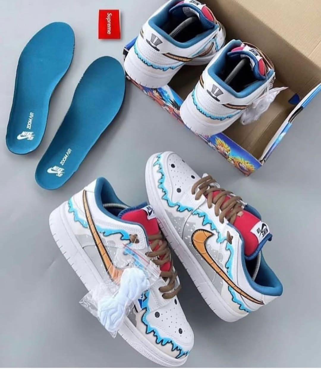 NIKE SB DUNK SNOWMAN