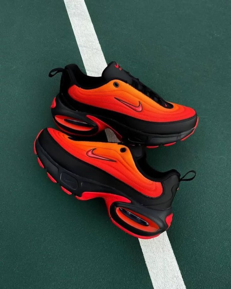 NIKE AIRMAX PORTAL TRAINERS RED