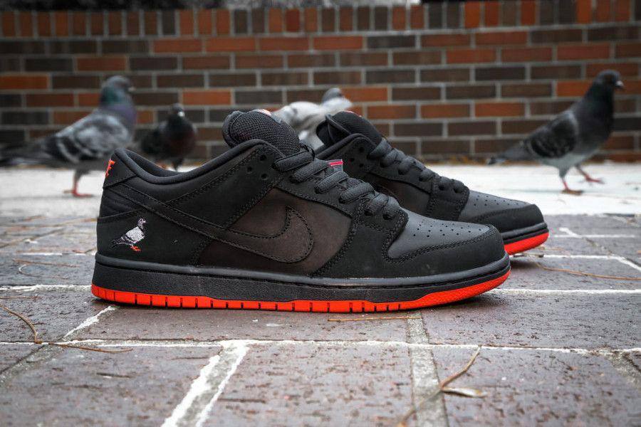 NIKE SB DUNK NYC PIGEON BLACK