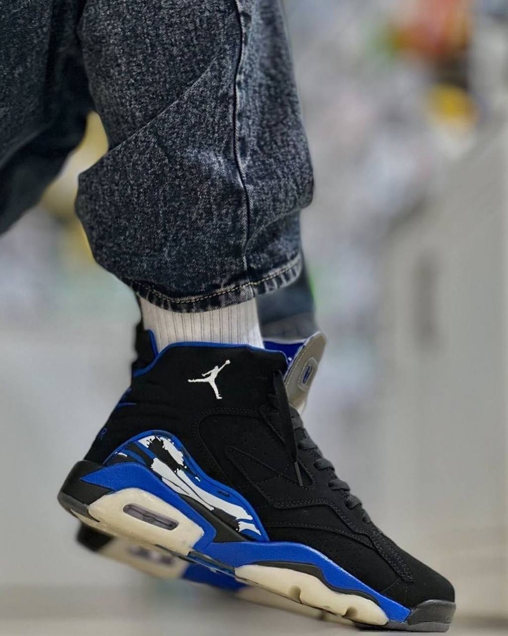 AIR JORDANS RETRO 6 JUMPMAN MVP BLACK BLUE