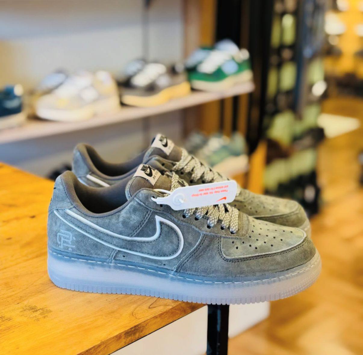 NIKE AIRFORCE REIGN CHAMP GREY