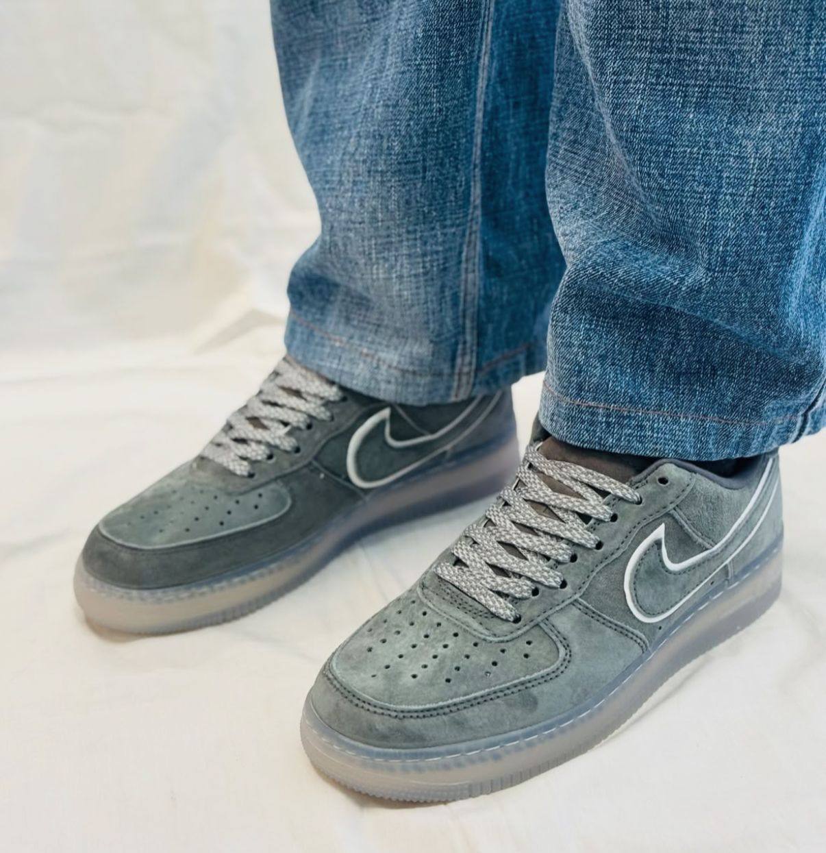 NIKE AIRFORCE REIGN CHAMP GREY
