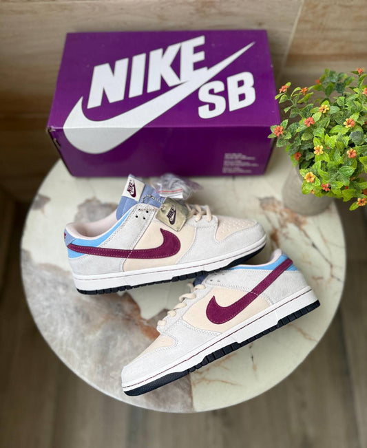 NIKE SB DUNK OTOMO GREY RED