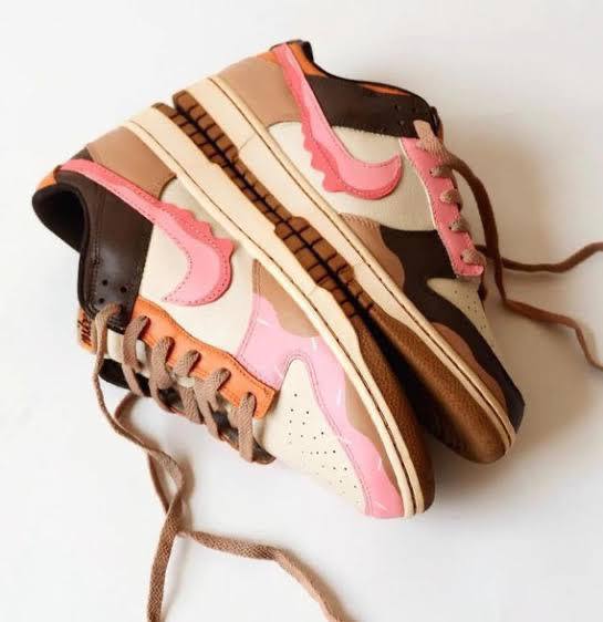 NIKE SB DUNK WHAT THE DUNKIN DONUT