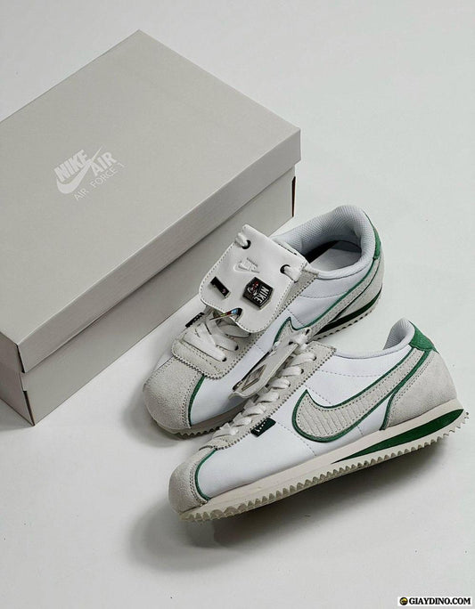 NIKE CORTEZ PETALS UNITED WHITE