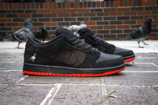 NIKE SB DUNK NYC PIGEON BLACK